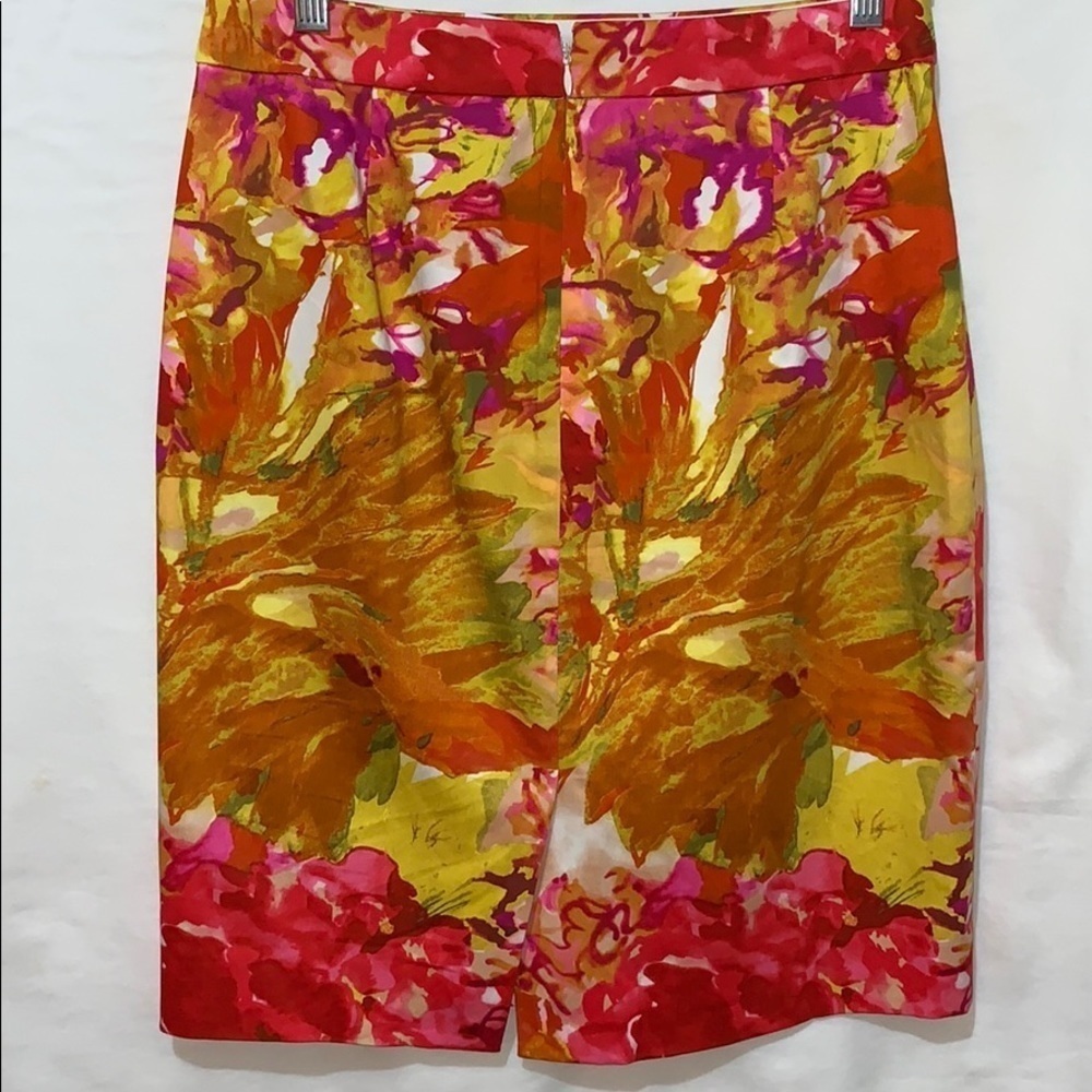 J.Crew Watercolor Floral Pencil Skirt Cotton Pink Size 2 - Picture 3 of 4
